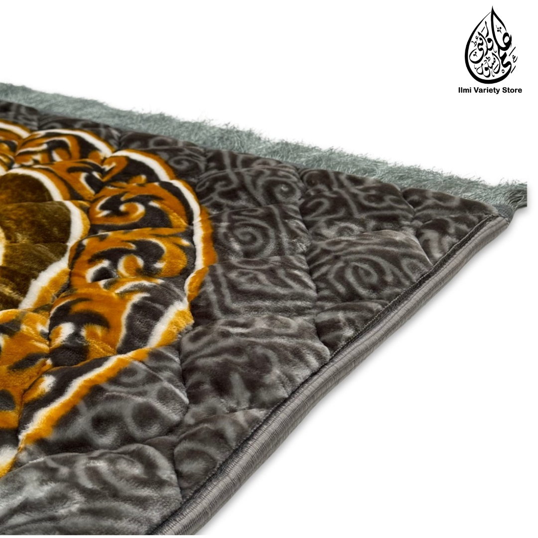 Hajre Aswad Premium Prayer Mat™ | Comfit Collection | Charcoal Grey