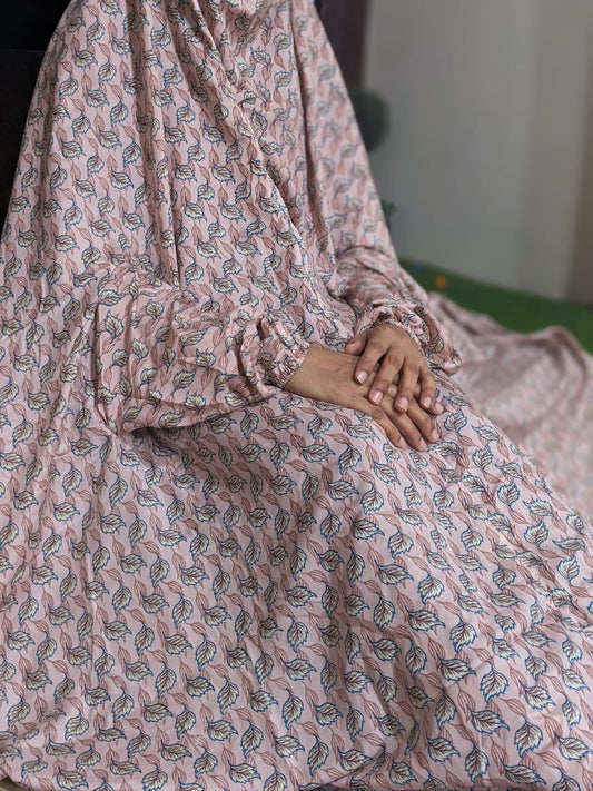 NAMAZ CHADDAR WITH SLEEVES N NIQAB - ICY PINK N LEAVES LARGE